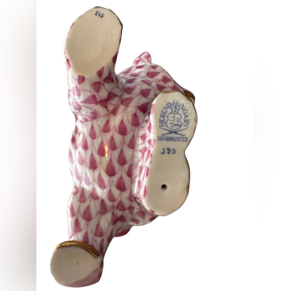 RARE Herend Pink Bear Cub Figurine - Picture 4 of 5